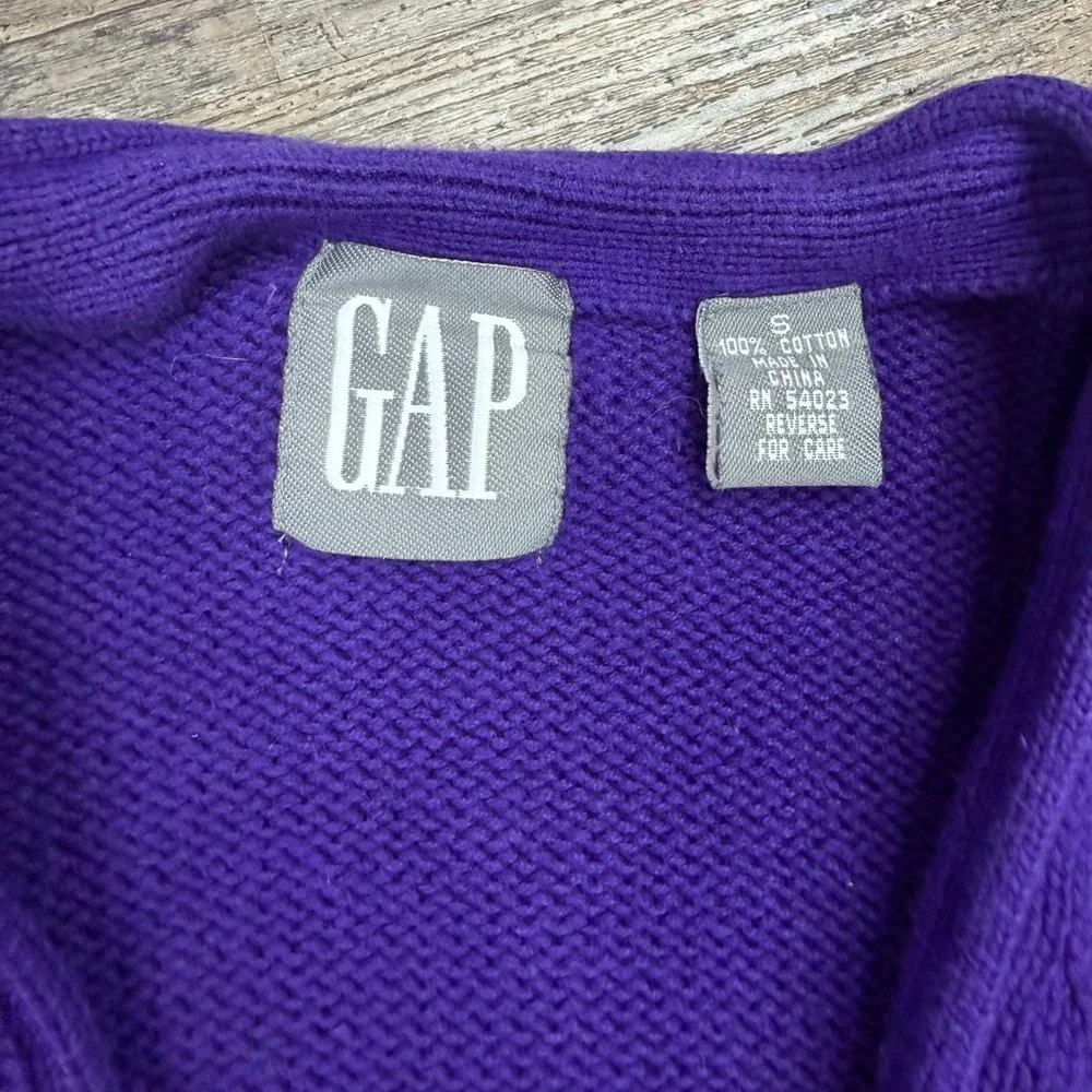 Vintage 90s GAP Purple Cotton Cardigan Sweater Minimalist Classic S - Picture 3 of 7